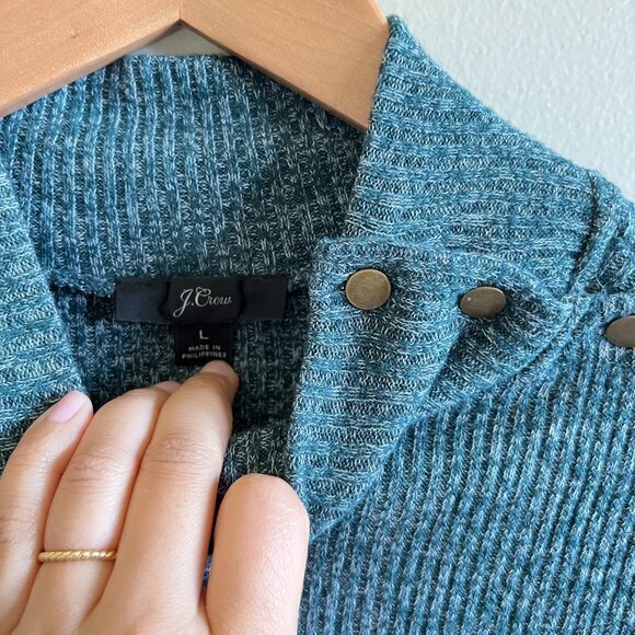 JCREW Button-shoulder ribbed turtleneck Knit top‎ Green Womens Size L - Picture 5 of 8